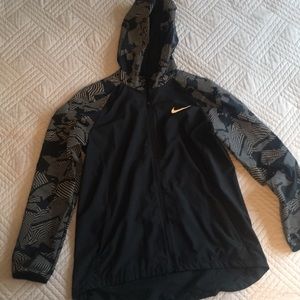 nike reflective jacket